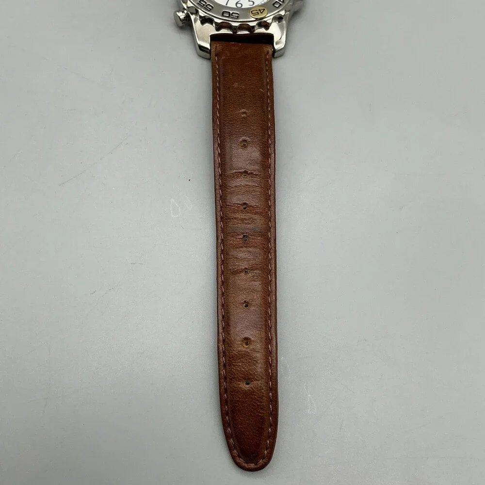 Vintage Guess Mens Watch 37mm Silver Tone Leather Indiglo Backlight New Battery